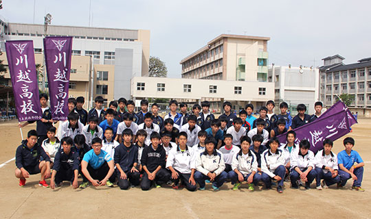 応援のぼり 制作実例とお客様の声　県大会の前にグランドで写した写真を送ります。ありがとうございました